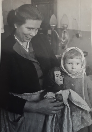 Ященко М.А. с внучкой Еленой