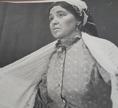 Ященко Альбина Михайловна в роли матери Белугина из спектакля Женитьба